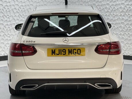 Mercedes-Benz C Class 2.0 C220d AMG Line (Premium) G-Tronic+ Euro 6 (s/s) 5dr 6