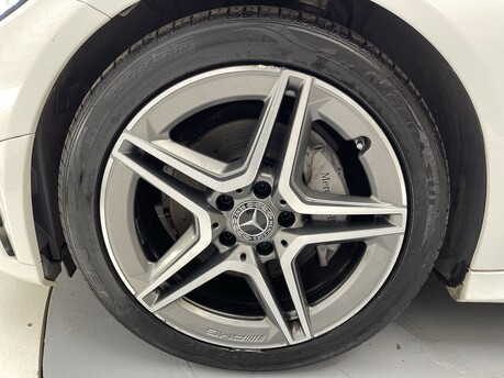 Mercedes-Benz C Class 2.0 C220d AMG Line (Premium) G-Tronic+ Euro 6 (s/s) 5dr 42