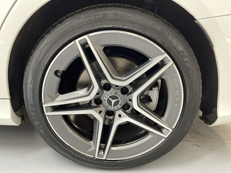 Mercedes-Benz C Class 2.0 C220d AMG Line (Premium) G-Tronic+ Euro 6 (s/s) 5dr 43