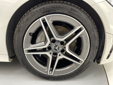 Mercedes-Benz C Class 2.0 C220d AMG Line (Premium) G-Tronic+ Euro 6 (s/s) 5dr 44