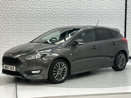 Ford Focus 1.0 Focus ST-Line 5dr 3