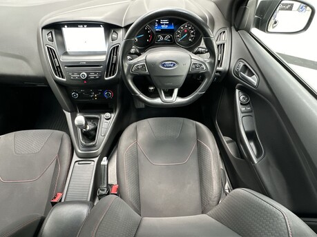 Ford Focus 1.0 Focus ST-Line 5dr 13