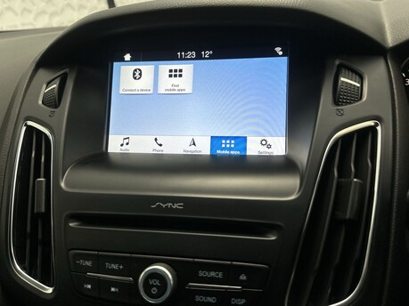 Ford Focus 1.0 Focus ST-Line 5dr 26