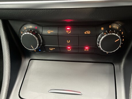 Mercedes-Benz A Class 2.1 A200 Sport CDi 5dr 26