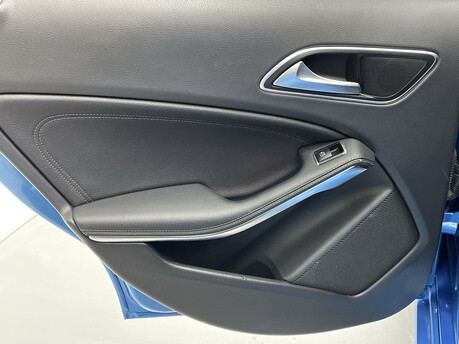 Mercedes-Benz A Class 2.1 A200 Sport CDi 5dr 35