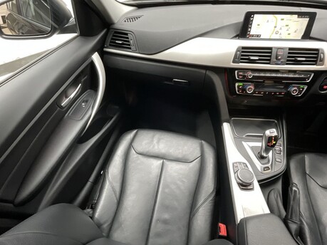 BMW 3 Series 2.0 330e SE Auto 4dr 15