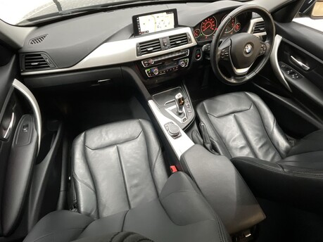 BMW 3 Series 2.0 330e SE Auto 4dr 16