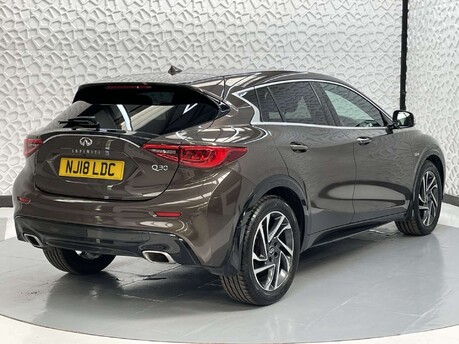 Infiniti Q30 2.1 Q30 Premium Tech inTouch D Semi-Auto 5dr 3
