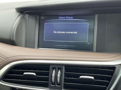 Infiniti Q30 2.1 Q30 Premium Tech inTouch D Semi-Auto 5dr 22