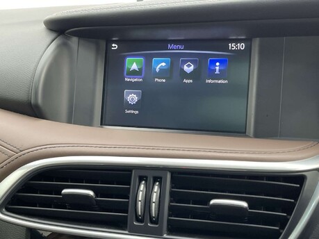 Infiniti Q30 2.1 Q30 Premium Tech inTouch D Semi-Auto 5dr 23