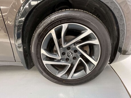 Infiniti Q30 2.1 Q30 Premium Tech inTouch D Semi-Auto 5dr 47