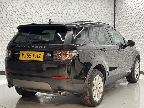 Land Rover Discovery Sport 2.0 Discovery Sport SE Tech TD4 Auto 4WD 5dr 7