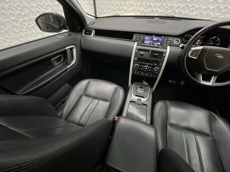 Land Rover Discovery Sport 2.0 Discovery Sport SE Tech TD4 Auto 4WD 5dr 15