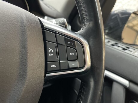 Land Rover Discovery Sport 2.0 Discovery Sport SE Tech TD4 Auto 4WD 5dr 20