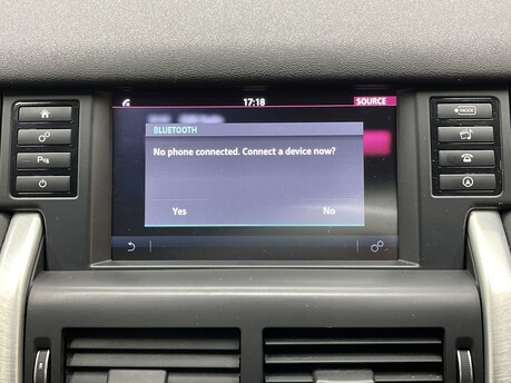 Land Rover Discovery Sport 2.0 Discovery Sport SE Tech TD4 Auto 4WD 5dr 24