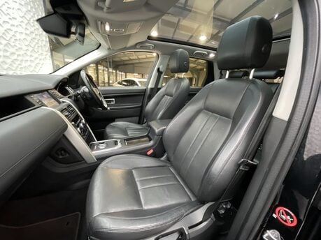 Land Rover Discovery Sport 2.0 Discovery Sport SE Tech TD4 Auto 4WD 5dr 12