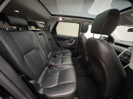 Land Rover Discovery Sport 2.0 Discovery Sport SE Tech TD4 Auto 4WD 5dr 33