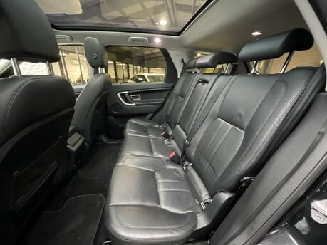 Land Rover Discovery Sport 2.0 Discovery Sport SE Tech TD4 Auto 4WD 5dr 34