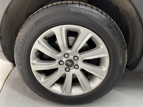 Land Rover Discovery Sport 2.0 Discovery Sport SE Tech TD4 Auto 4WD 5dr 41