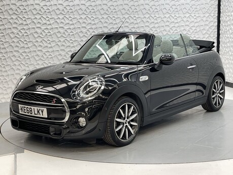Mini Convertible 2.0 Cooper S 2dr 3