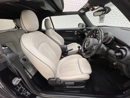 Mini Convertible 2.0 Cooper S 2dr 9