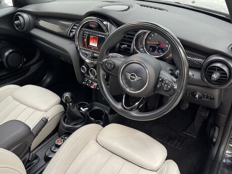 Mini Convertible 2.0 Cooper S 2dr 10