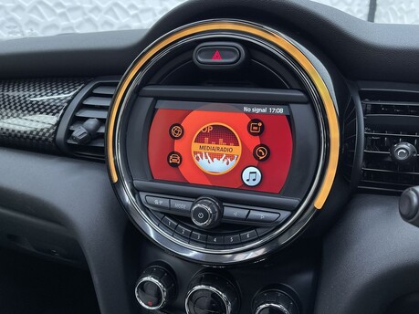 Mini Convertible 2.0 Cooper S 2dr 28