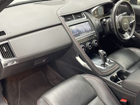 Jaguar E-Pace 2.0 E-Pace Chequered Flag D AWD Auto 4WD 5dr 11