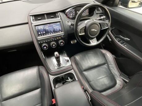 Jaguar E-Pace 2.0 E-Pace Chequered Flag D AWD Auto 4WD 5dr 14