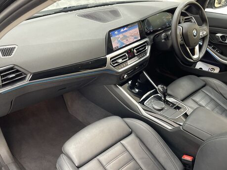 BMW 3 Series 2.0 330e Sport Professional Auto 5dr 11
