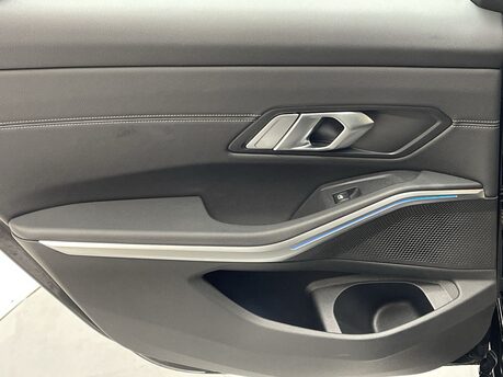 BMW 3 Series 2.0 330e Sport Professional Auto 5dr 41