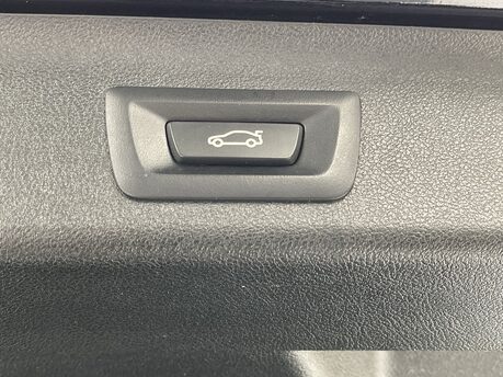 BMW 5 Series 2.0 530i M Sport Auto 5dr 37