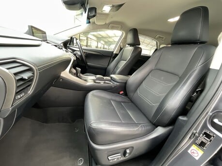 Lexus NX 2.5 NX 300h Luxury CVT 4WD 5dr 12