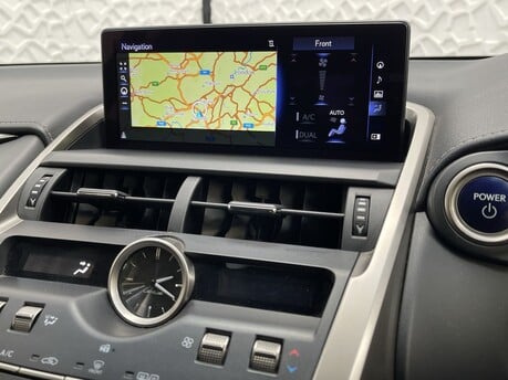 Lexus NX 2.5 NX 300h Luxury CVT 4WD 5dr 26