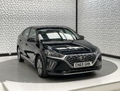 Hyundai IONIQ 1.6 IONIQ Premium FHEV Semi-Auto 5dr 1