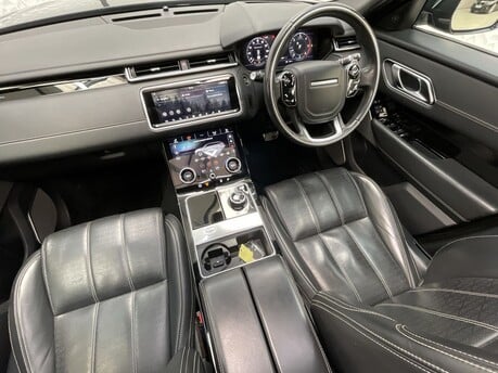 Land Rover Range Rover Velar 3.0 Range Rover Velar R-Dynamic HSE D300 Auto 4WD 5dr 14
