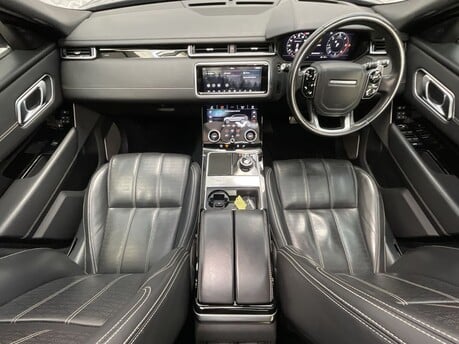 Land Rover Range Rover Velar 3.0 Range Rover Velar R-Dynamic HSE D300 Auto 4WD 5dr 17
