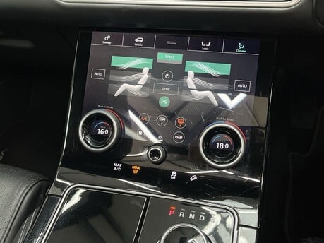 Land Rover Range Rover Velar 3.0 Range Rover Velar R-Dynamic HSE D300 Auto 4WD 5dr 30