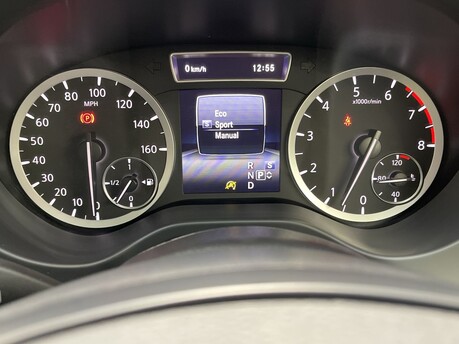 Infiniti Q30 1.6 Q30 Luxe City Black Auto 5dr 28