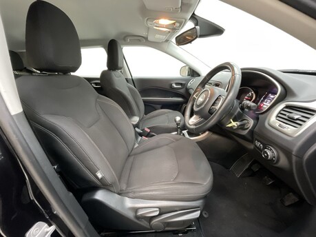 Jeep Compass 1.6 Compass Sport MultiJet II 4x2 5dr 9