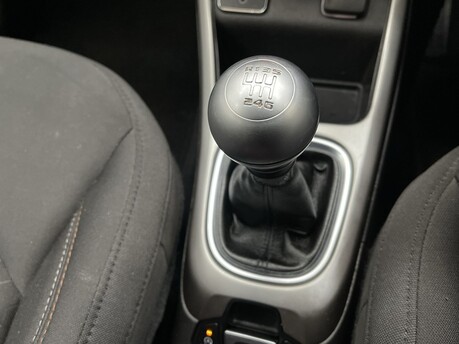 Jeep Compass 1.6 Compass Sport MultiJet II 4x2 5dr 28