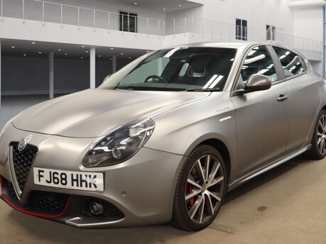 Alfa Romeo Giulietta 1.7 Giulietta Veloce TBi Semi-Auto 5dr 8