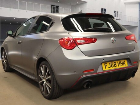 Alfa Romeo Giulietta 1.7 Giulietta Veloce TBi Semi-Auto 5dr 9