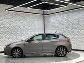 Alfa Romeo Giulietta 1.7 Giulietta Veloce TBi Semi-Auto 5dr 4