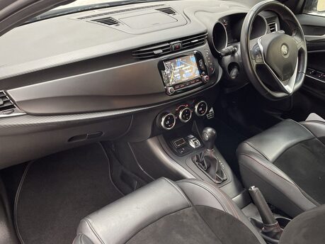 Alfa Romeo Giulietta 1.7 Giulietta Veloce TBi Semi-Auto 5dr 11