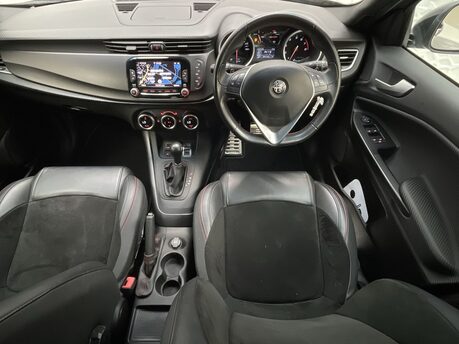 Alfa Romeo Giulietta 1.7 Giulietta Veloce TBi Semi-Auto 5dr 13