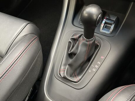 Alfa Romeo Giulietta 1.7 Giulietta Veloce TBi Semi-Auto 5dr 30