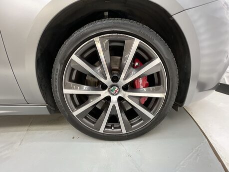 Alfa Romeo Giulietta 1.7 Giulietta Veloce TBi Semi-Auto 5dr 42