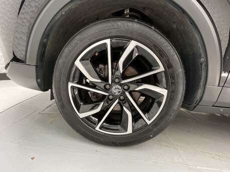 MG ZS 1.0 T-GDI Exclusive Auto Euro 6 5dr 37