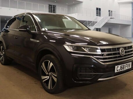 Volkswagen Touareg 3.0 Touareg V6 R-Line Tech TDI Auto 4WD 5dr